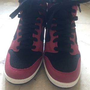 Women’s Nike high tops size 7